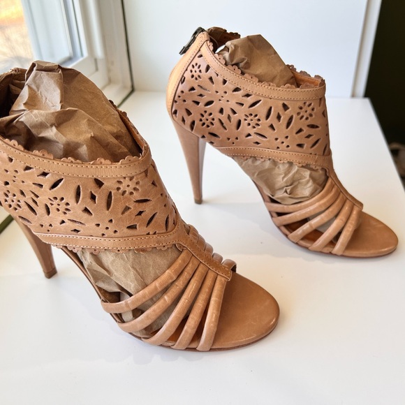 Pour La Victoire Shoes - Pour La Victoire Beige Tan Stiletto Heels with Laser-Cut Design 7